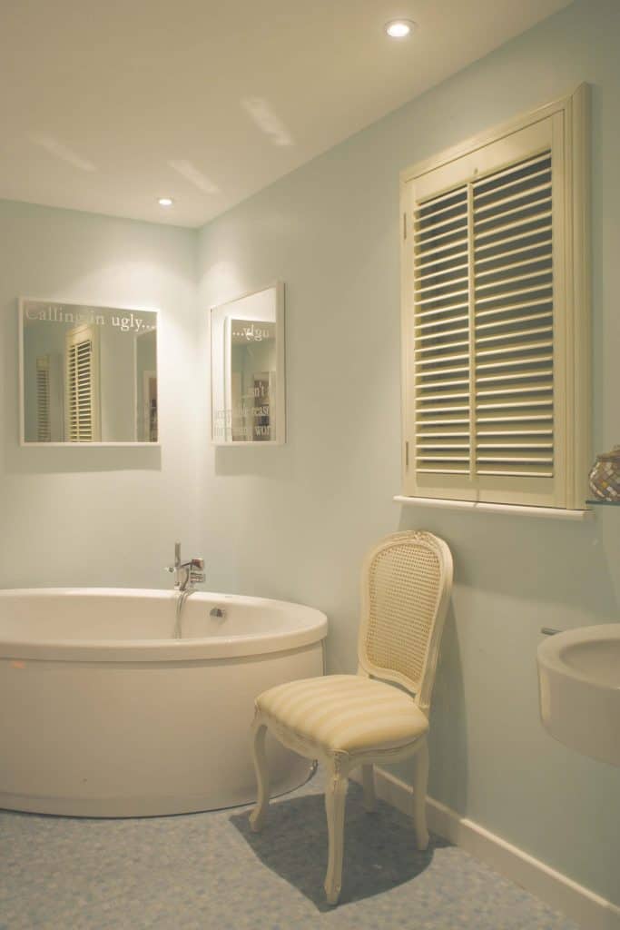 Bathroom shutter blinds