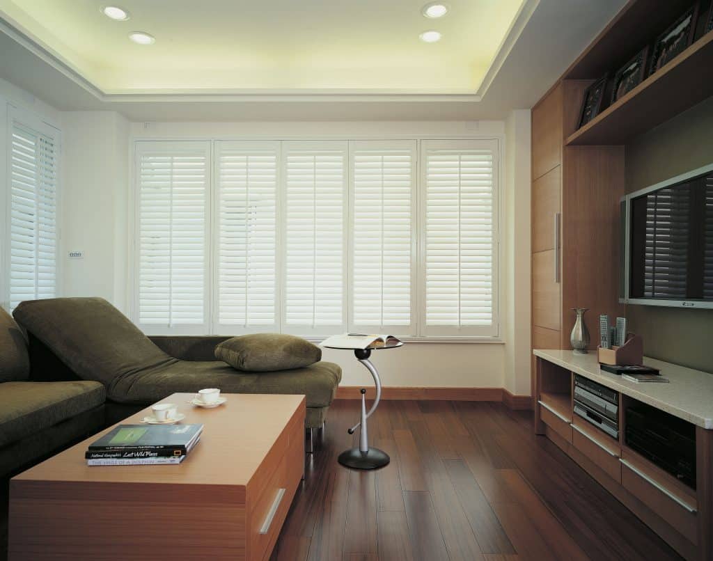 Front room plantation shutter blinds
